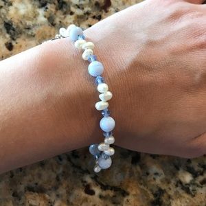 Blue & white beaded bracelet